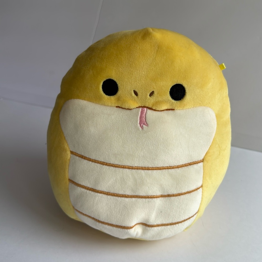 Pleyton Squishmallow 7.5”